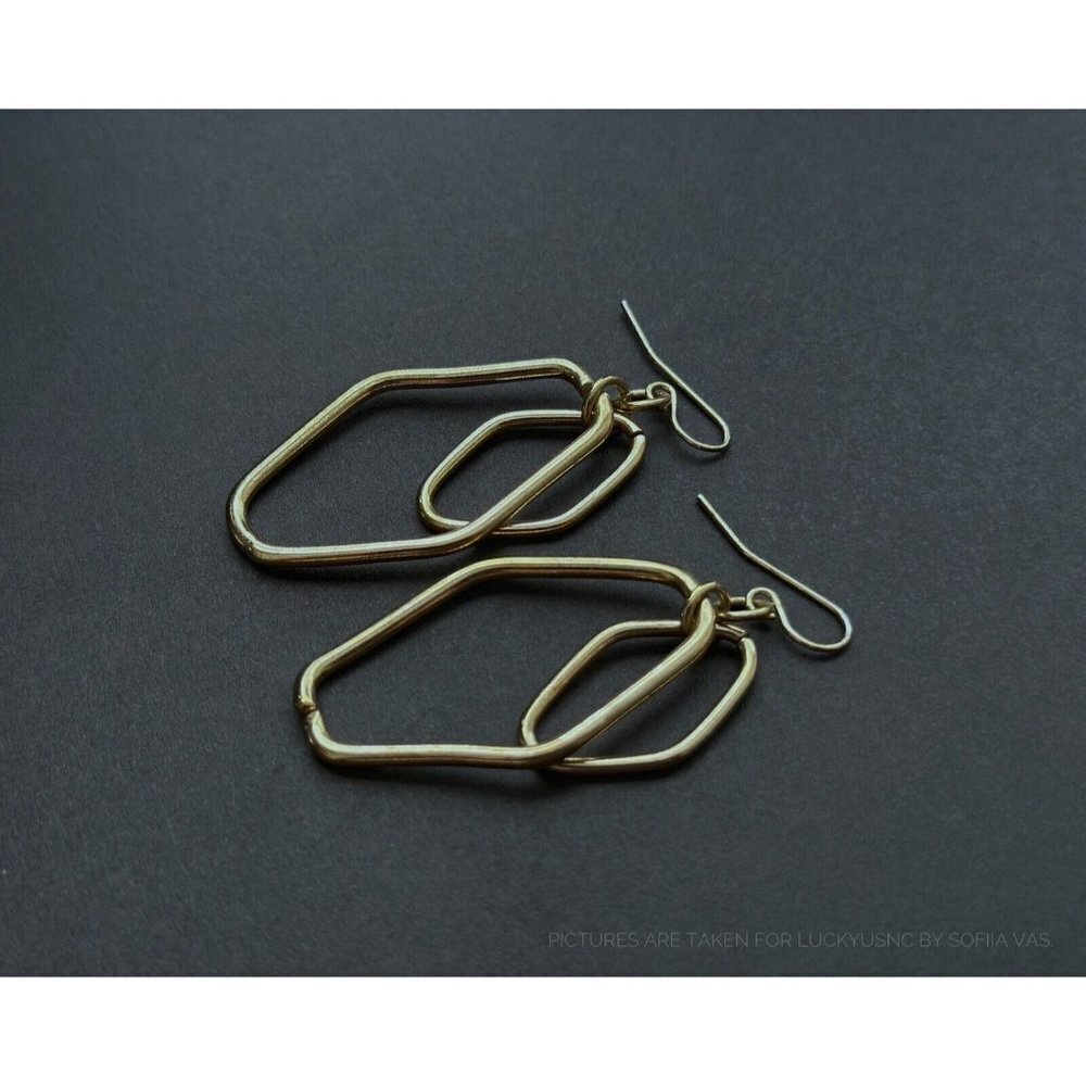 Fashion Jewelry set Bib geometric gold tone necklace 16” & drop dangle earrings - Picture 7 of 7